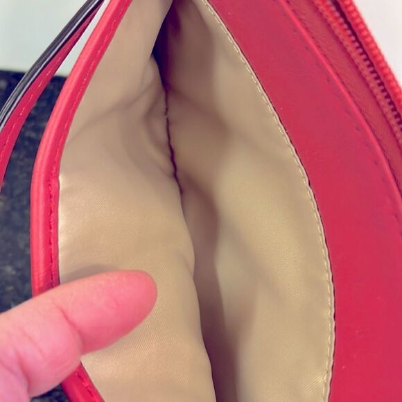 Coach Leather Coral Wristlet
Coach Leather Coral Wristlet Coach Coral(pi… - Picture 3 of 4